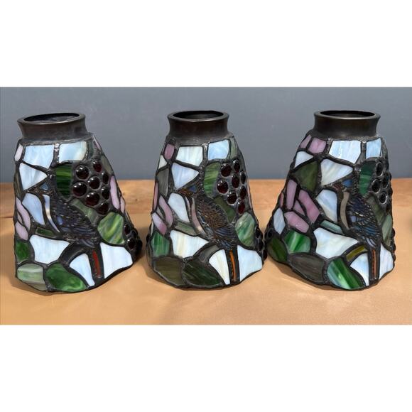 Set Of 3 Vintage Stained Glass Lamp Pendant Light Shade Blue Jay & Berries - Picture 16 of 16